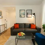 Haussmann - 2Br Near Champs-Elysees - Cityapartmentstay