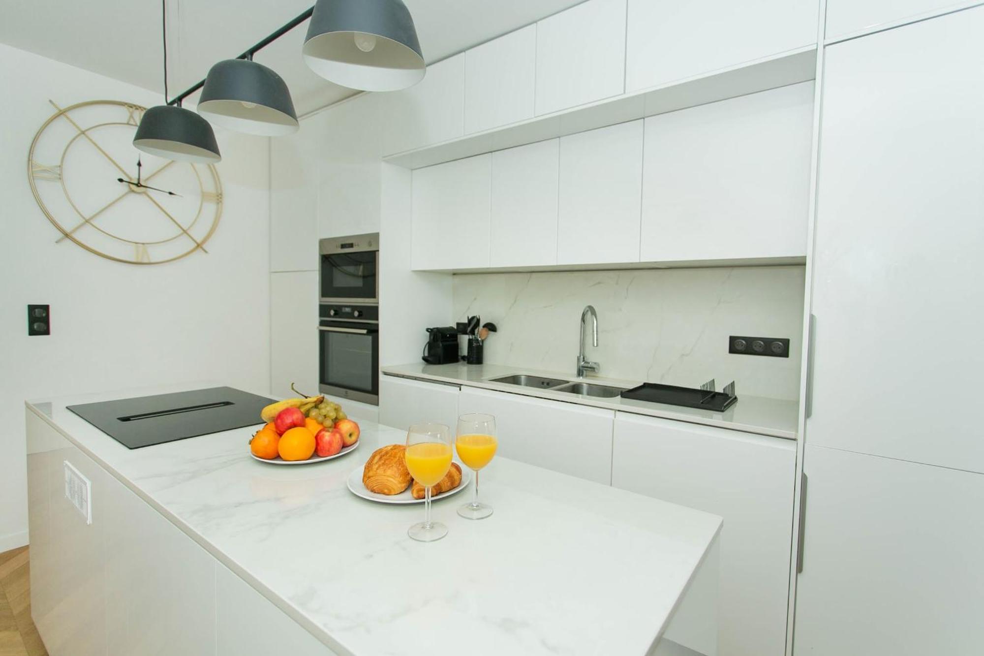 Haussmann - 2br Near Champs-elysees - Cityapartmentstay Appartement