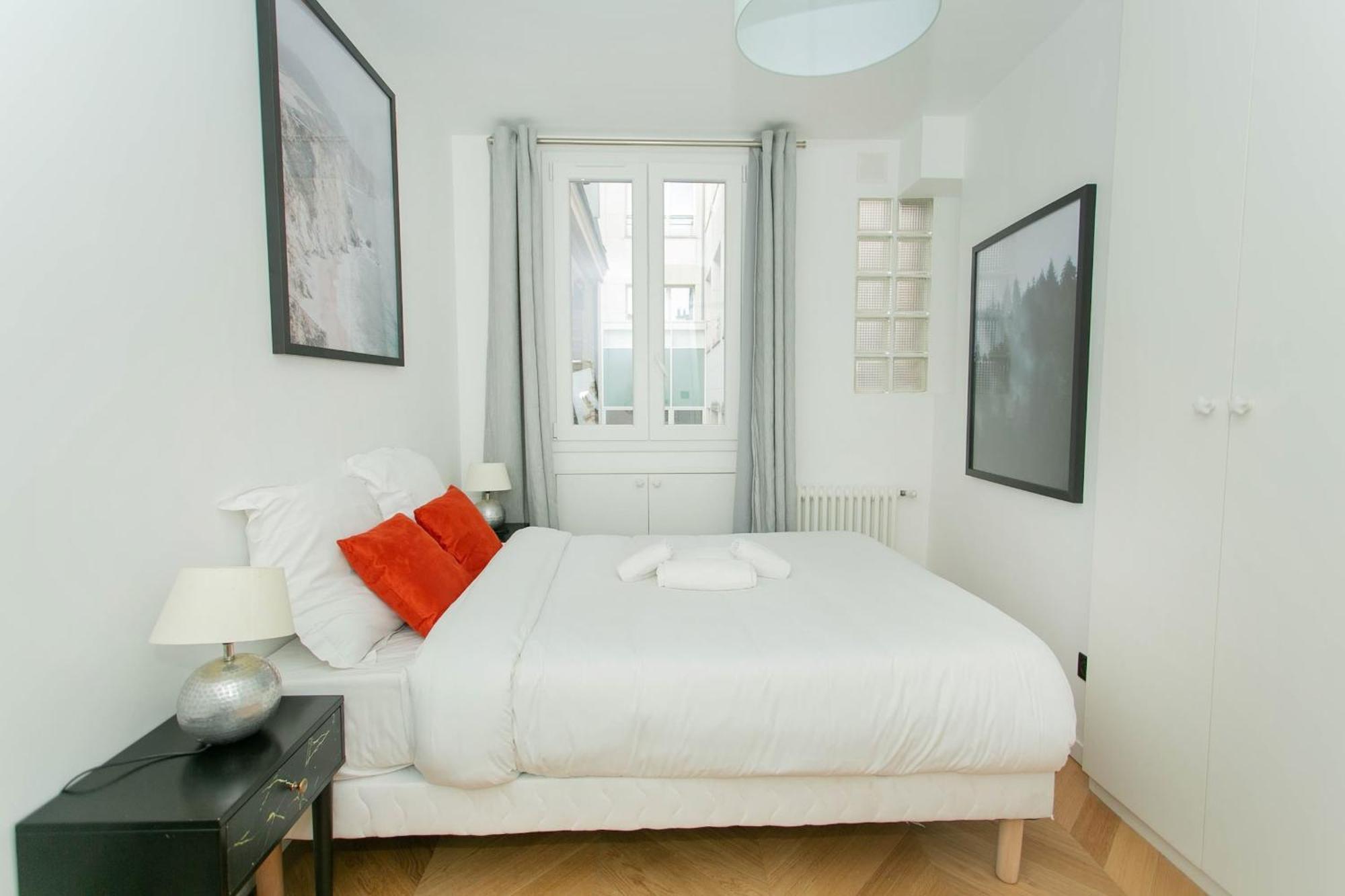 Haussmann - 2br Near Champs-elysees - Cityapartmentstay Appartement