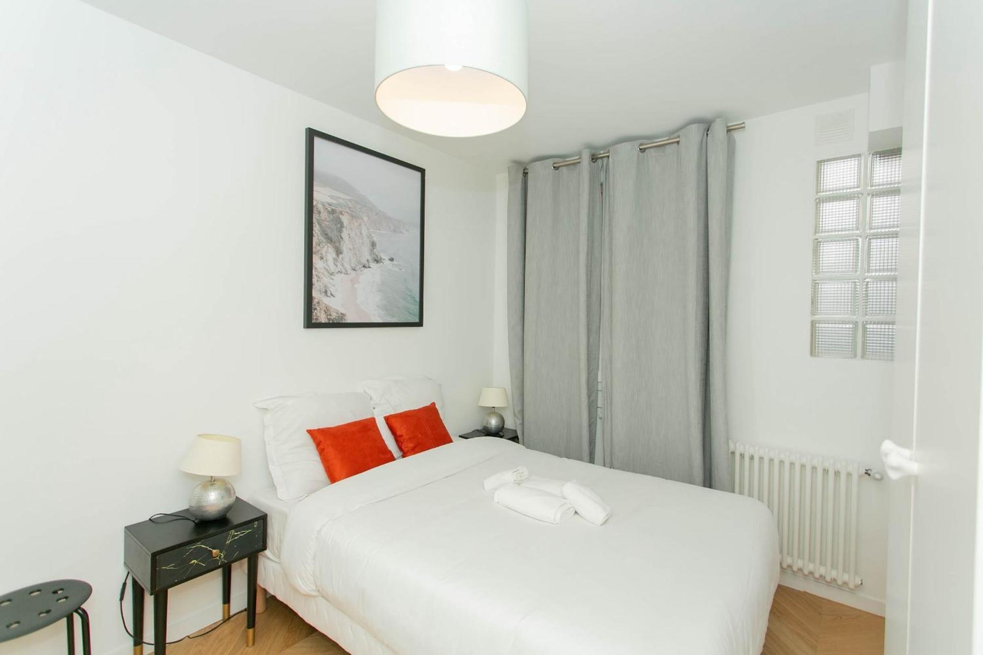 Appartement Haussmann - 2br Near Champs-elysees - Cityapartmentstay