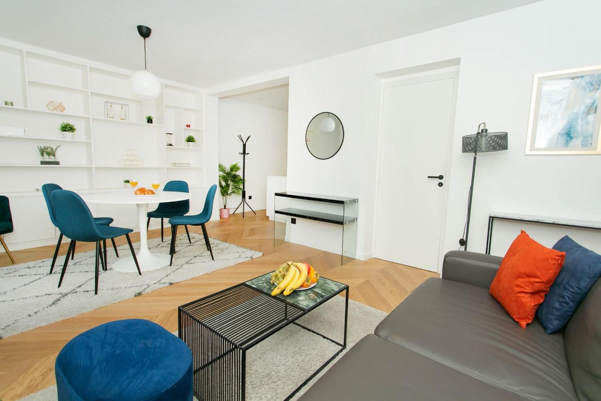Haussmann - 2br Near Champs-elysees - Cityapartmentstay Appartement Parijs